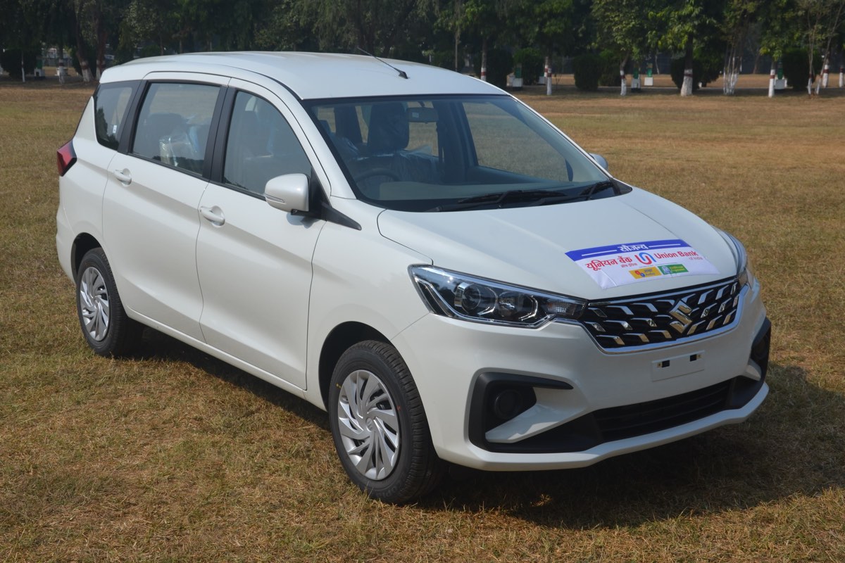 Maruti Suzuki Ertiga — 6 seater AC on rent with driver