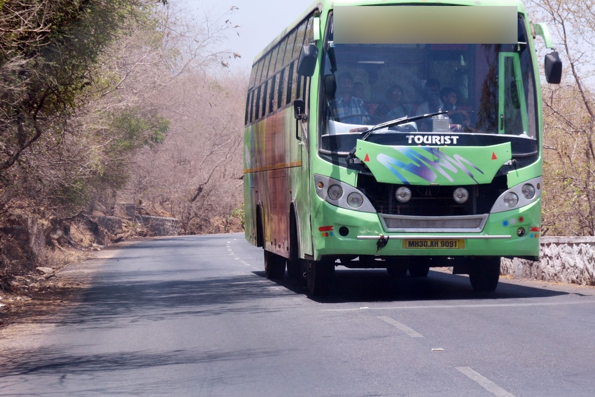 Mini Bus (32 Seater) — 32 seater AC on rent with driver
